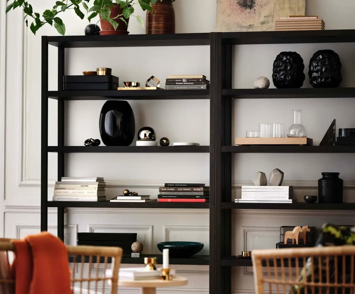 علامتنا بأسلوب بسيط